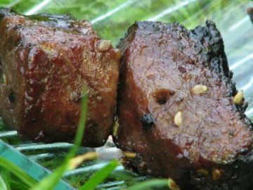 Brochettes de boeuf mariné Brochettes de boeuf mariné