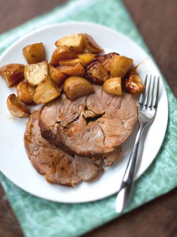 Gigot d'agneau aux pommes boulangères Gigot d'agneau aux pommes boulangères