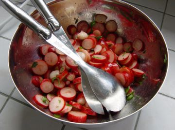 Salade de radis roses