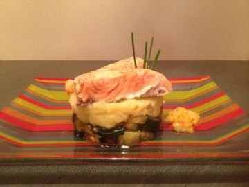 Pavé de saumon, Agata écrasée au beurre d'orange, poêlée de courgettes Pavé de saumon, Agata écrasée au beurre d'orange, poêlée de courgettes