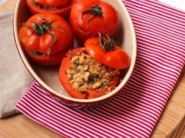 Tomates farcies au boulgour et aux herbes Tomates farcies au boulgour et aux herbes