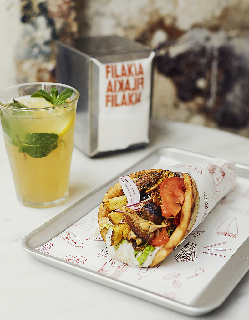 Souvlaki roulé grec au poulet et citron (Crète) Souvlaki roulé grec au poulet et citron (Crète)