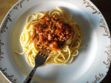 Spaghettis a la bolognaise Spaghettis a la bolognaise