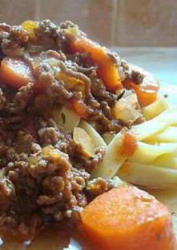 Tagliatelles et steak haché à l'italienne Tagliatelles et steak haché à l'italienne