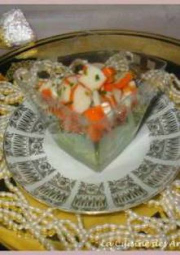 Verrine surimi mariné au citron vert sur tartare de kiwis Verrine surimi mariné au citron vert sur tartare de kiwis