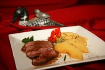 Magret de canard aux coings à la vapeur de romarin Magret de canard aux coings à la vapeur de romarin