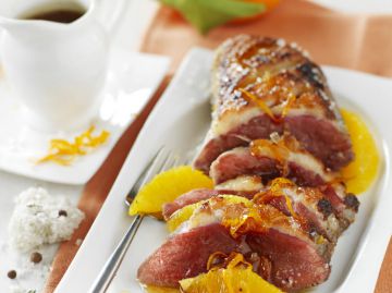 Magret de canard à l’orange en croûte de gros sel gris Magret de canard à l’orange en croûte de gros sel gris