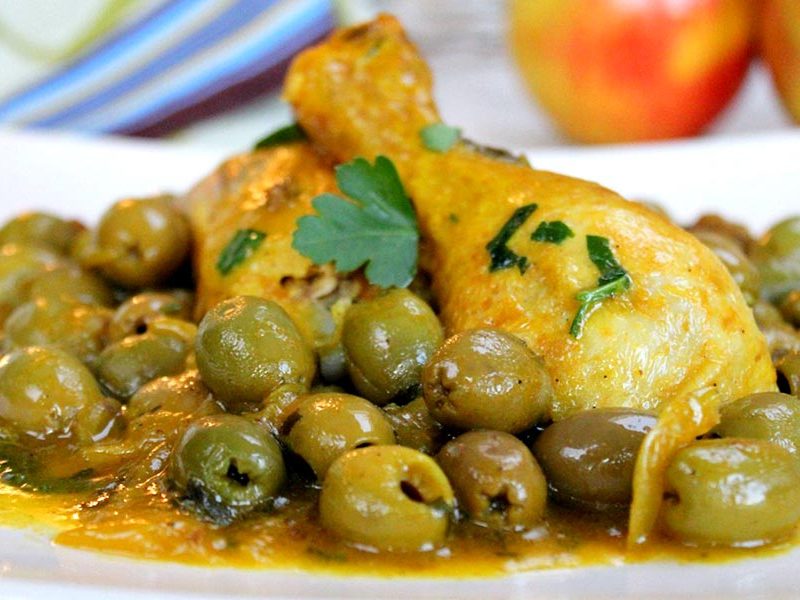 Tajine de poulet aux olives Tajine de poulet aux olives