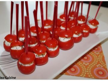 Tomates cerises au fromage et aux herbes Tomates cerises au fromage et aux herbes