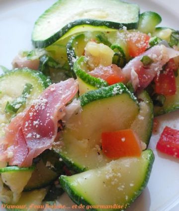 Salade de courgette aux saveurs italiennes Salade de courgette aux saveurs italiennes
