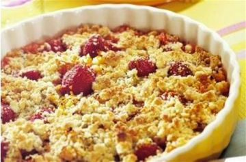 Crumble de rhubarbe, fraises et noix de coco Crumble de rhubarbe, fraises et noix de coco