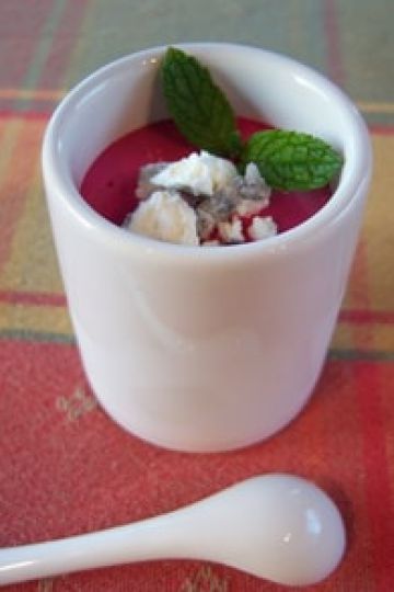 Bavarois de betterave et coulis de concombre Bavarois de betterave et coulis de concombre