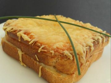 Croque-monsieur à la béchamel Croque-monsieur à la béchamel