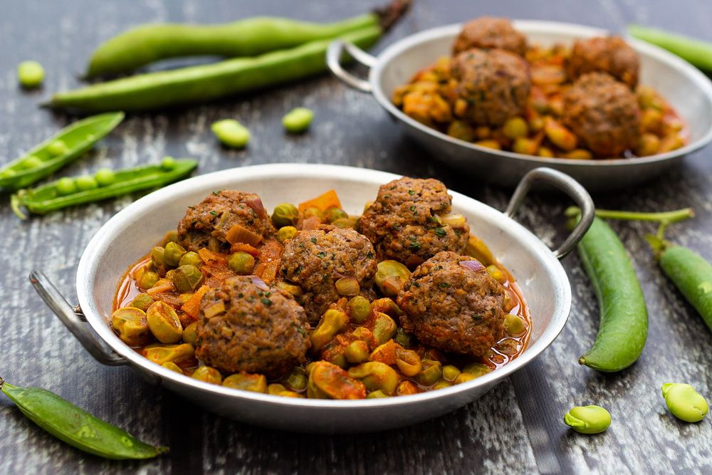 Tajine de kefta aux fèves et petits-pois Tajine de kefta aux fèves et petits-pois
