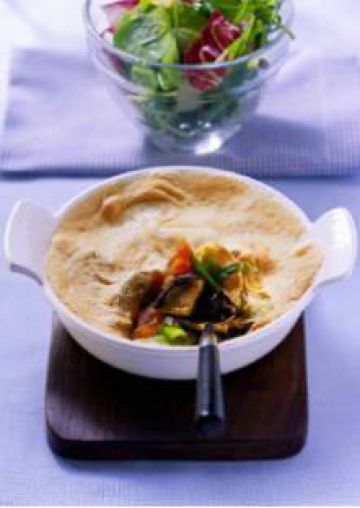 Omelette mousseuse aux champignons et salade verte Omelette mousseuse aux champignons et salade verte