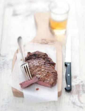 Steak de bœuf mariné à la bière Steak de bœuf mariné à la bière