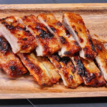 Travers de porc caramélisés ou "ribs" Travers de porc caramélisés ou "ribs"