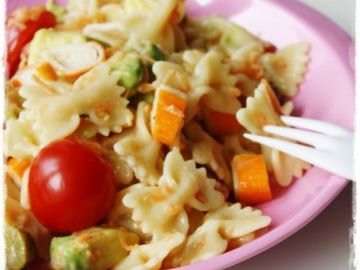 Salade de pâtes au surimi Salade de pâtes au surimi