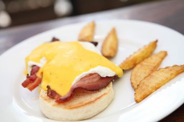 Oeufs façon bénédictine au cheddar Oeufs façon bénédictine au cheddar