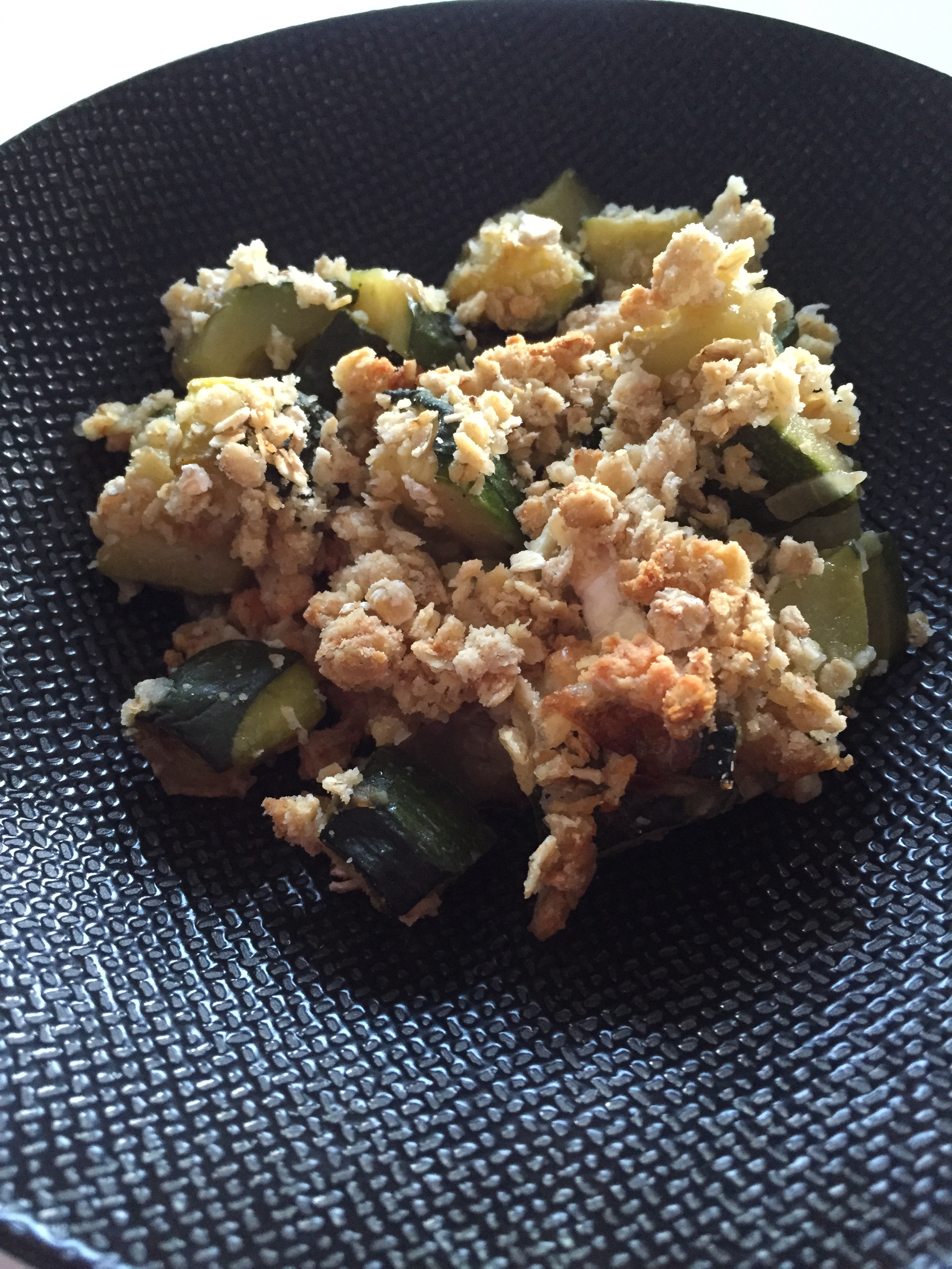 Crumble de courgettes au chèvre et parmesan Crumble de courgettes au chèvre et parmesan
