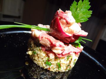 Tartare de magret de canard et quinoa, vinaigrette passion Tartare de magret de canard et quinoa, vinaigrette passion