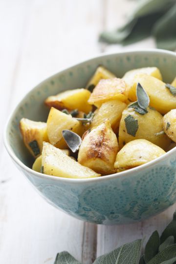 Pommes de terre à la sauge et à l'ail