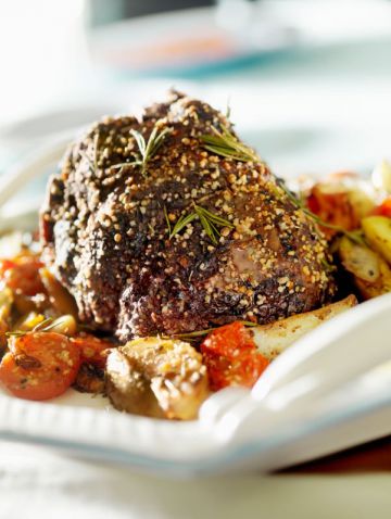 Rôti de boeuf et gratin de légumes Rôti de boeuf et gratin de légumes