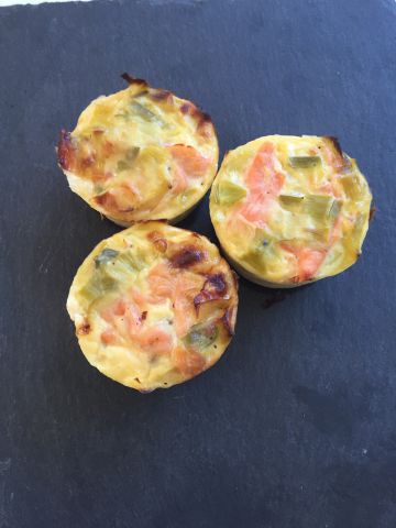Quiche sans pâte ou muffins poireaux saumon fumé Quiche sans pâte ou muffins poireaux saumon fumé