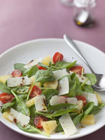 Salade d'épinards au parmesan Salade d'épinards au parmesan
