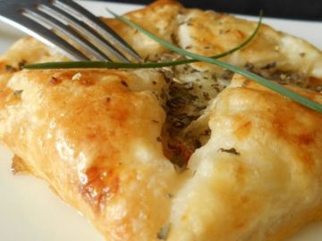 Feuilletés chorizo & mozzarella Feuilletés chorizo & mozzarella