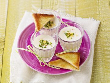 Panna cotta au St Môret Panna cotta au St Môret