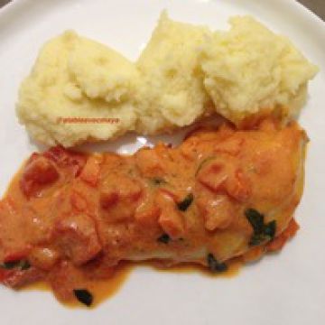 Poulet à la crème tomate et basilic Poulet à la crème tomate et basilic