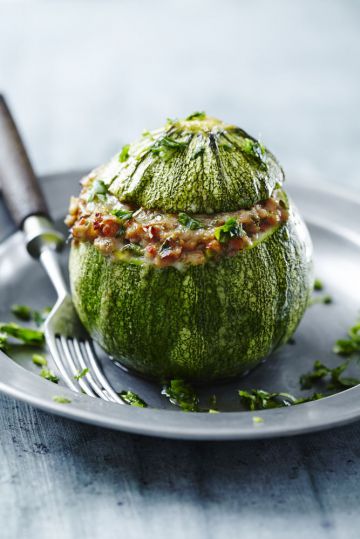 Courgettes farcies à la viande hachée aux herbes Courgettes farcies à la viande hachée aux herbes