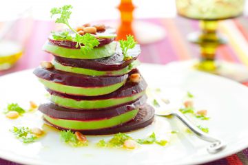 Mille-feuille de betteraves et avocat Mille-feuille de betteraves et avocat