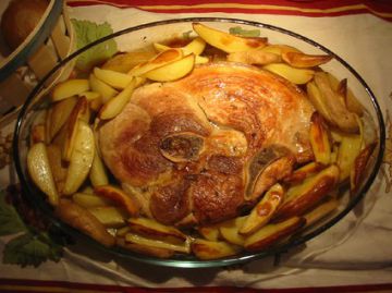 Rouelle de porc aux pommes de terre Rouelle de porc aux pommes de terre