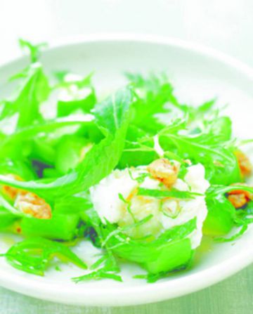 Concombre au wok et chèvre en salade Concombre au wok et chèvre en salade