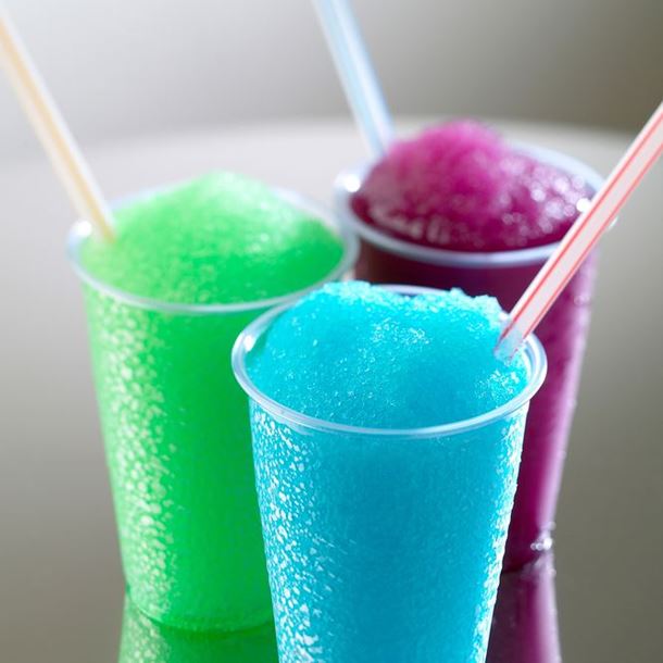 Granités d’été multicolores au citron Granités d’été multicolores au citron