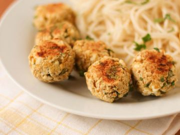 Boulettes express aux pois chiches, feta et citron Boulettes express aux pois chiches, feta et citron