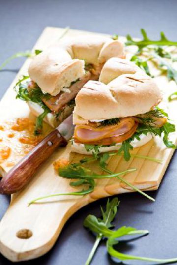 Bagels blancs de dinde, curry et roquette Bagels blancs de dinde, curry et roquette