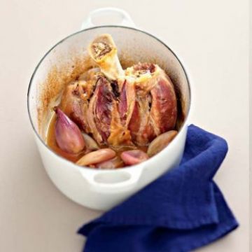 Jarret de veau aux échalotes et au vin jaune Jarret de veau aux échalotes et au vin jaune