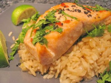 Saumon grillé, riz au gingembre et citron vert Saumon grillé, riz au gingembre et citron vert