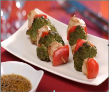 Brochettes de chou-fleur vert au poulet Brochettes de chou-fleur vert au poulet