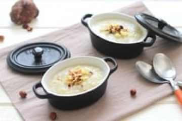Soupe au topinambour, miel et noisette Soupe au topinambour, miel et noisette