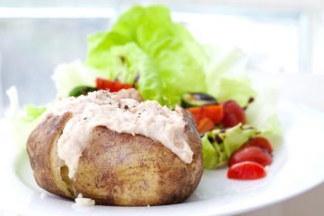 Pomme de terre au four et sauce fromage blanc Pomme de terre au four et sauce fromage blanc