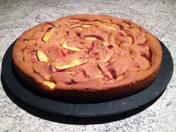 Gâteau fin framboises et nectarines Gâteau fin framboises et nectarines