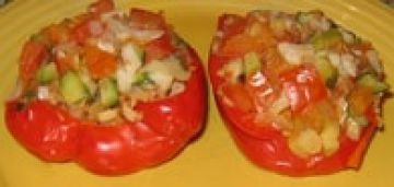 Poivrons farcis au poisson et légumes Poivrons farcis au poisson et légumes