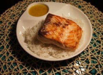 Saumon au curcuma et lait de coco Saumon au curcuma et lait de coco