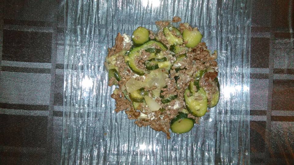 Courgettes, viande hachée et vache qui rit Courgettes, viande hachée et vache qui rit