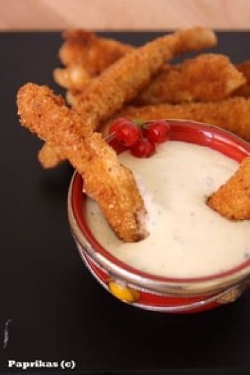 Bâtonnets de poulet et sauce blanche Bâtonnets de poulet et sauce blanche