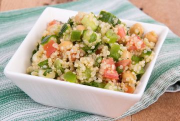 Mini taboulé de quinoa au saumon fumé Mini taboulé de quinoa au saumon fumé